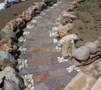 Porphyry tiles and pebbles